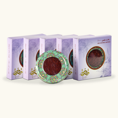 خمس5 عبوات من زعفران سوبر نقين الفاخر، المعروف بجودته العالية ورائحته الزكية. معبأ في علب معدنية أنيقة للحفاظ على نكهته الطبيعية 100%. الخيار المثالي لعشاق الزعفران في الإمارات